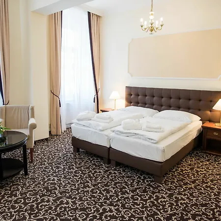 Windsor Hotel 4*